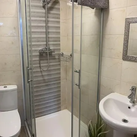 Lovely 2 Bedroom 2 Bathroom Apartment With Parking Loughborough Exterior photo