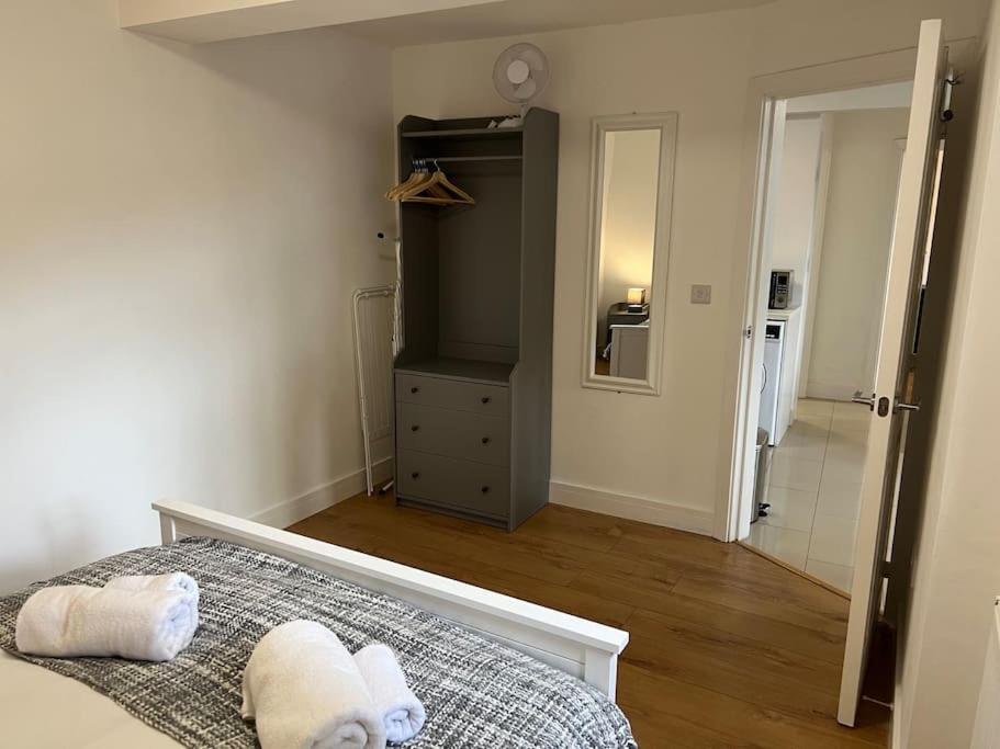 Lovely 2 Bedroom 2 Bathroom With Parking Loughborough